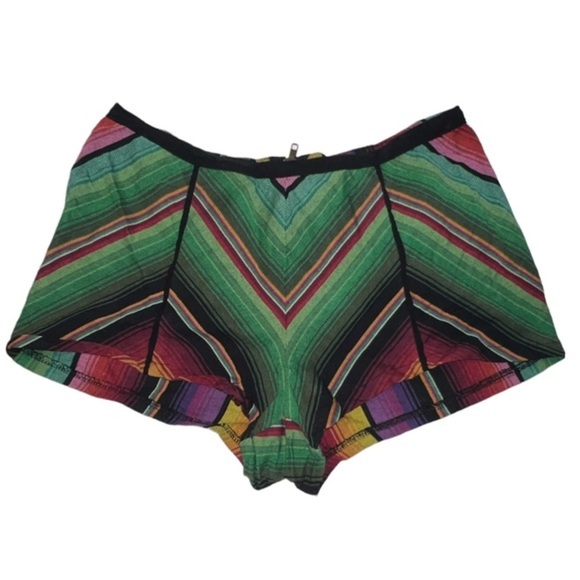Mimi Chica Serape Baja zip back shorts with front seam details size small - Picture 1 of 6